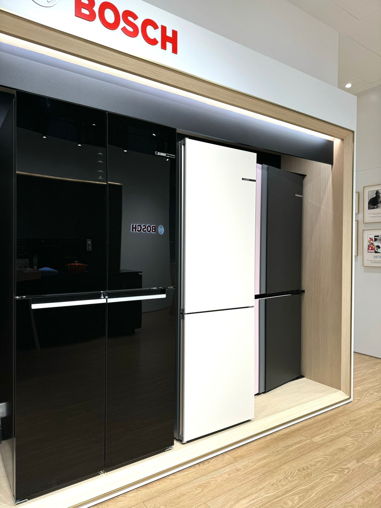 BOSCH KMC85LBEA Side-by-side fridge 博西 法式無霜纖薄十字門雪櫃 (黑鑽玻璃) | 大冰箱 | 廚房電器 | 家電 |