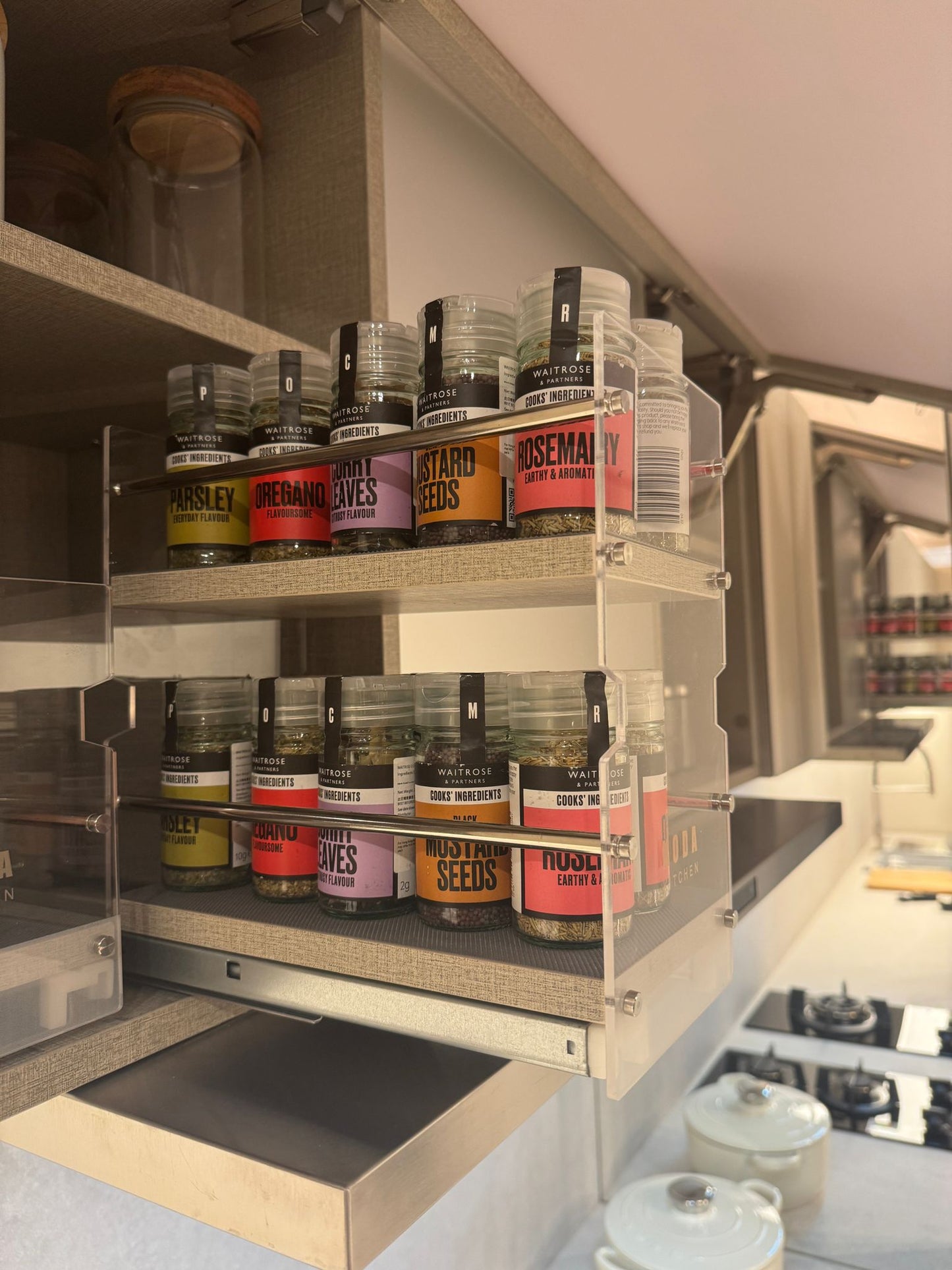 【預購Pre-order】【KODA】Pull-out spice rack kitchen basket for wall unit, soft-closing 吊柜用調味瓶拉籃 阻尼關閉  | 廚房配件 | 櫥柜  | 拉籃 |