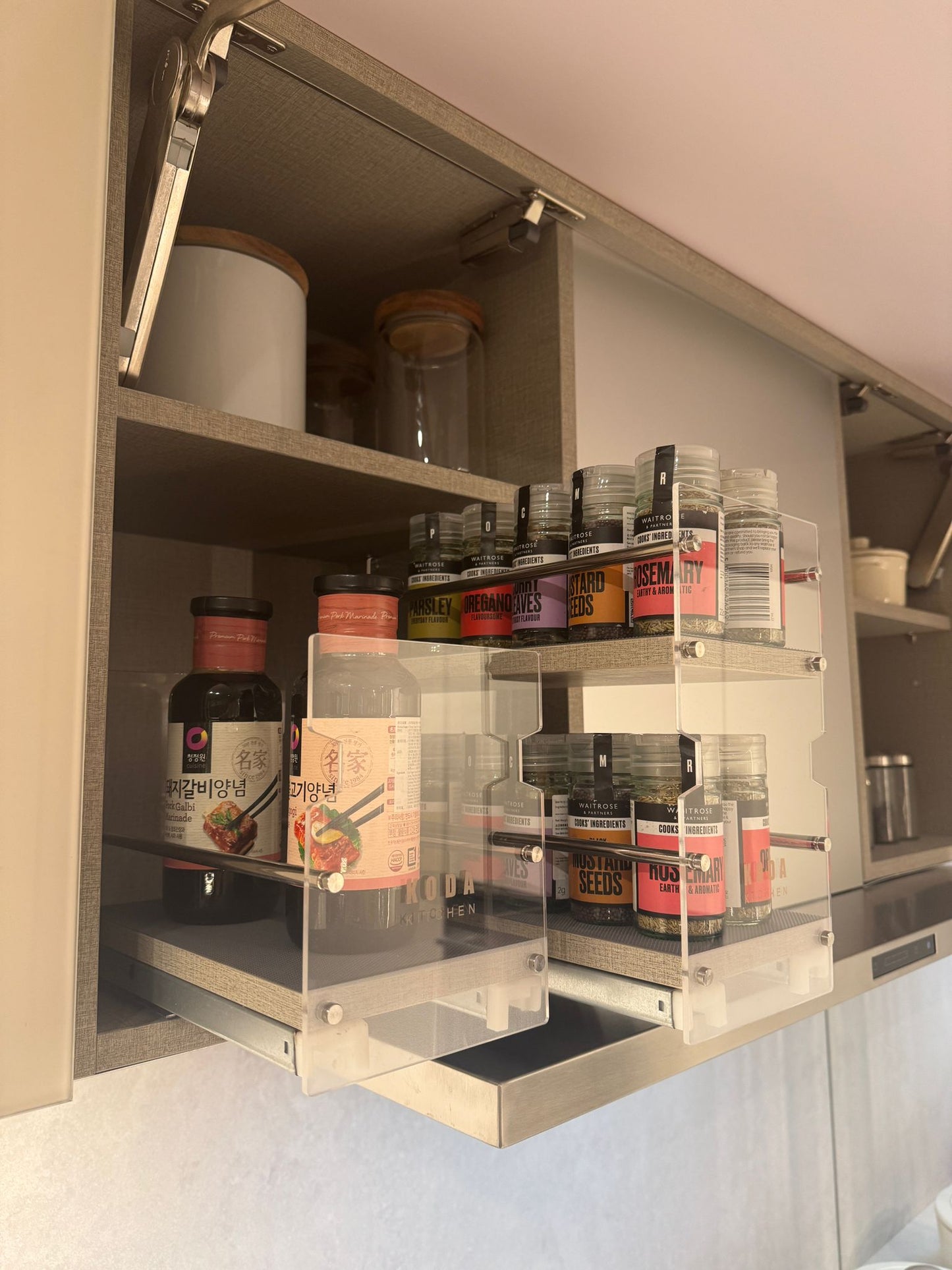 【預購Pre-order】【KODA】Pull-out spice rack kitchen basket for wall unit, soft-closing 吊柜用調味瓶拉籃 阻尼關閉  | 廚房配件 | 櫥柜  | 拉籃 |