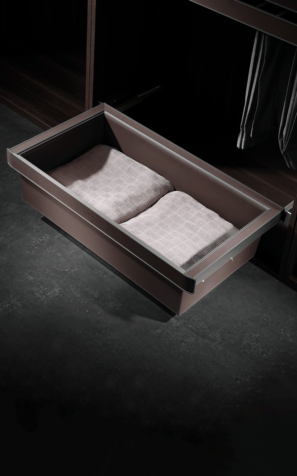 【KODA】Wardrobe soft-closing leather basket pull-out furniture metalware 衣櫃 阻尼衣物皮革籃  | 衣柜 | 五金配件 | 櫥柜  | 拉籃 |