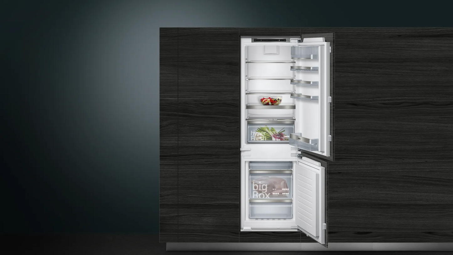 SIEMENS iQ500 KI86NAF31K Built-in Fridge & Freezer | Made in Germany |