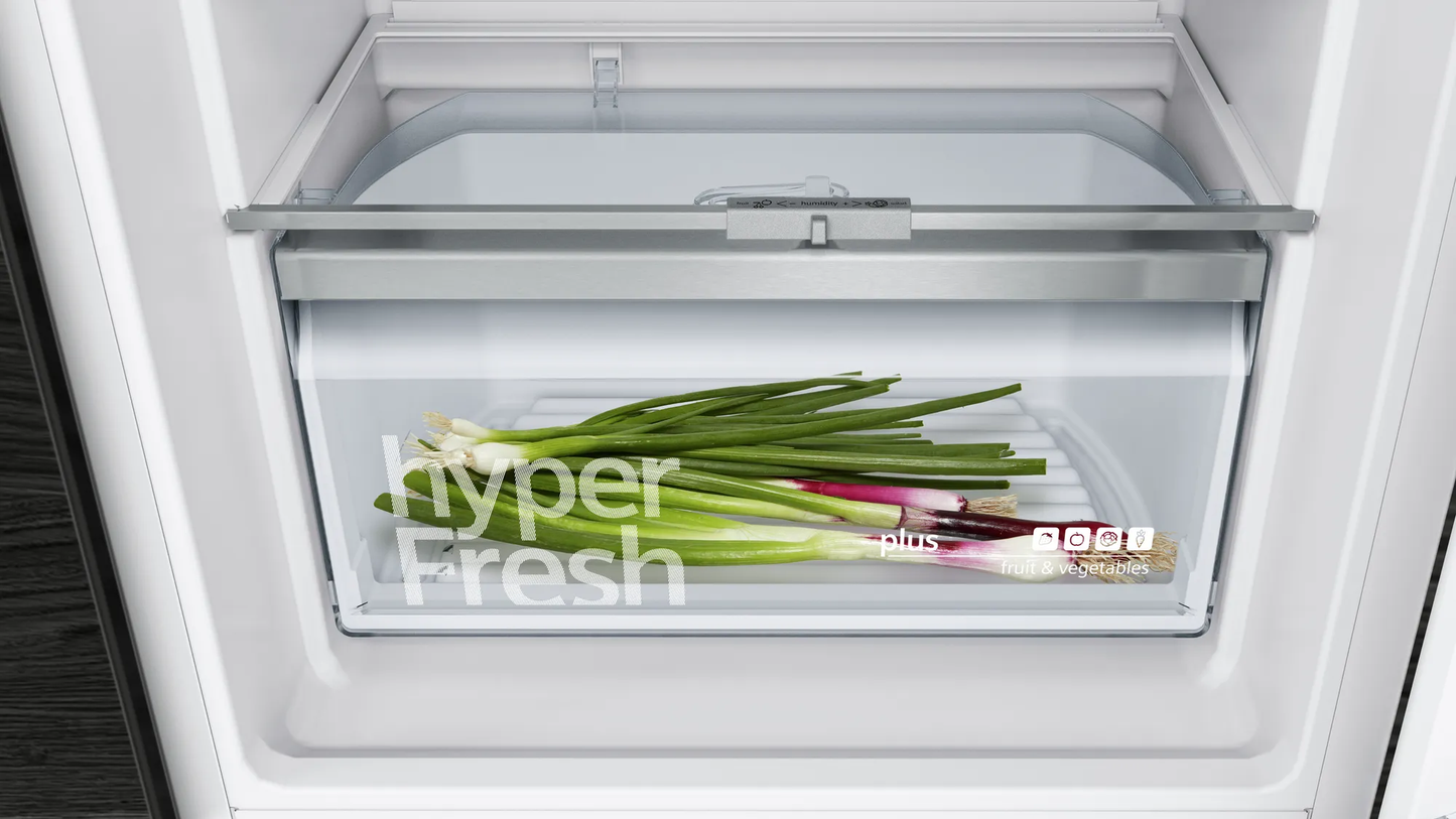 SIEMENS iQ500 KI86NAF31K Built-in Fridge & Freezer | Made in Germany |