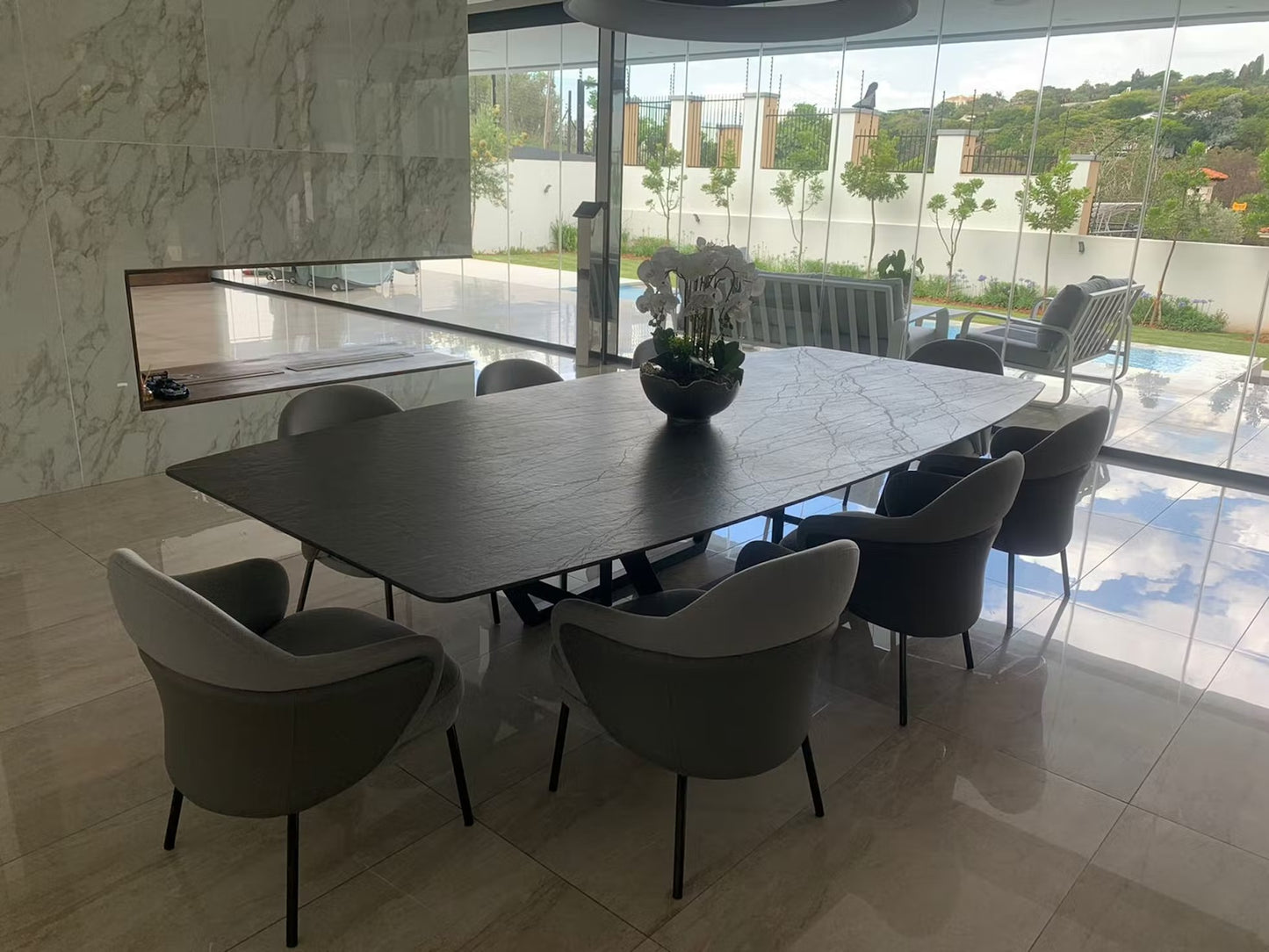 Custom-made Table with Solid Surface Materials 專業訂造餐桌 餐台 使用耐刮耐磨廚房台面物料