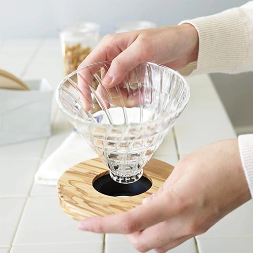 HARIO | V60 橄欖木 耐熱玻璃咖啡濾杯 Olive Wood Glass Coffee Dripper | Made in Japan